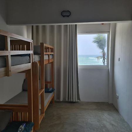 Albergue Dip N Doze Ahangama Exterior foto